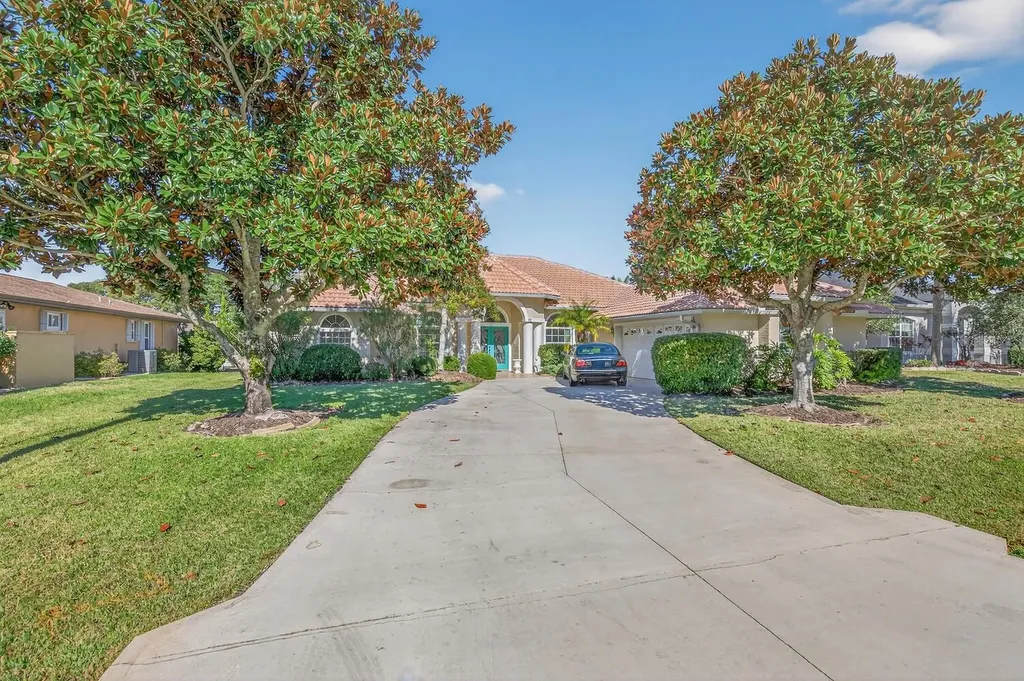 10 Collinson Court Palm Coast FL 32137