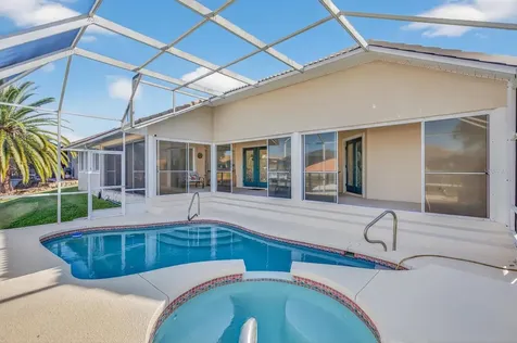 10 Collinson Court Palm Coast FL 32137