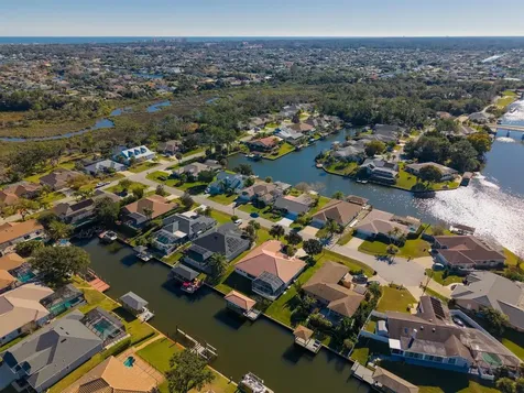 10 Collinson Court Palm Coast FL 32137