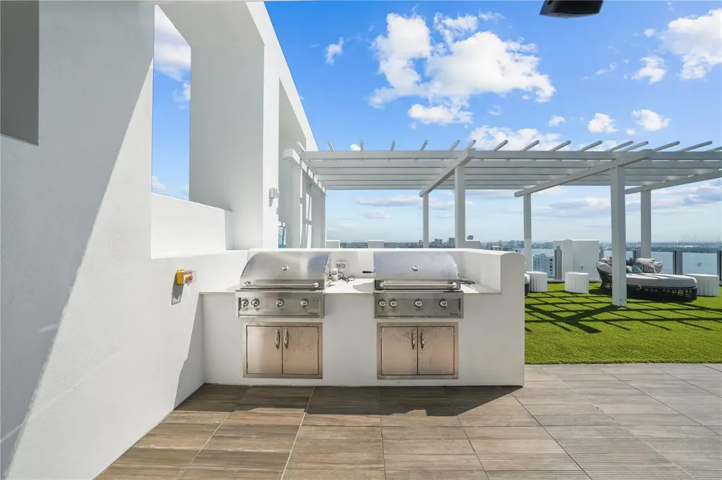 2910 W Barcelona Street Tampa FL 33629