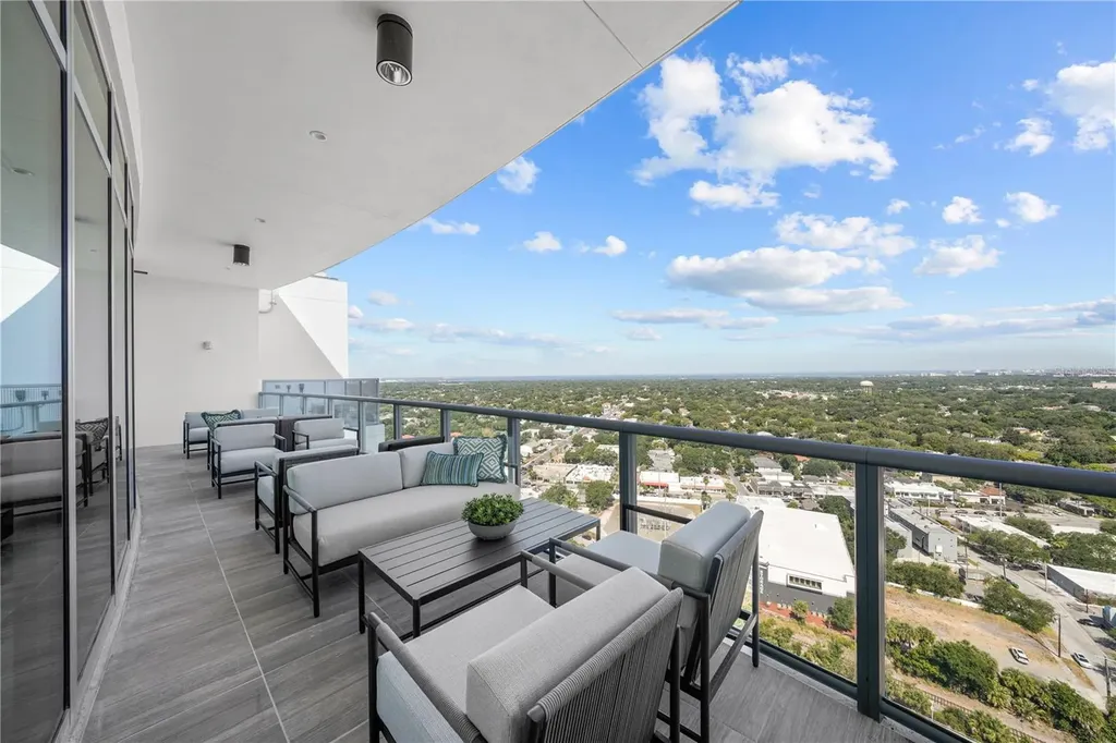 2910 W Barcelona Street Tampa FL 33629