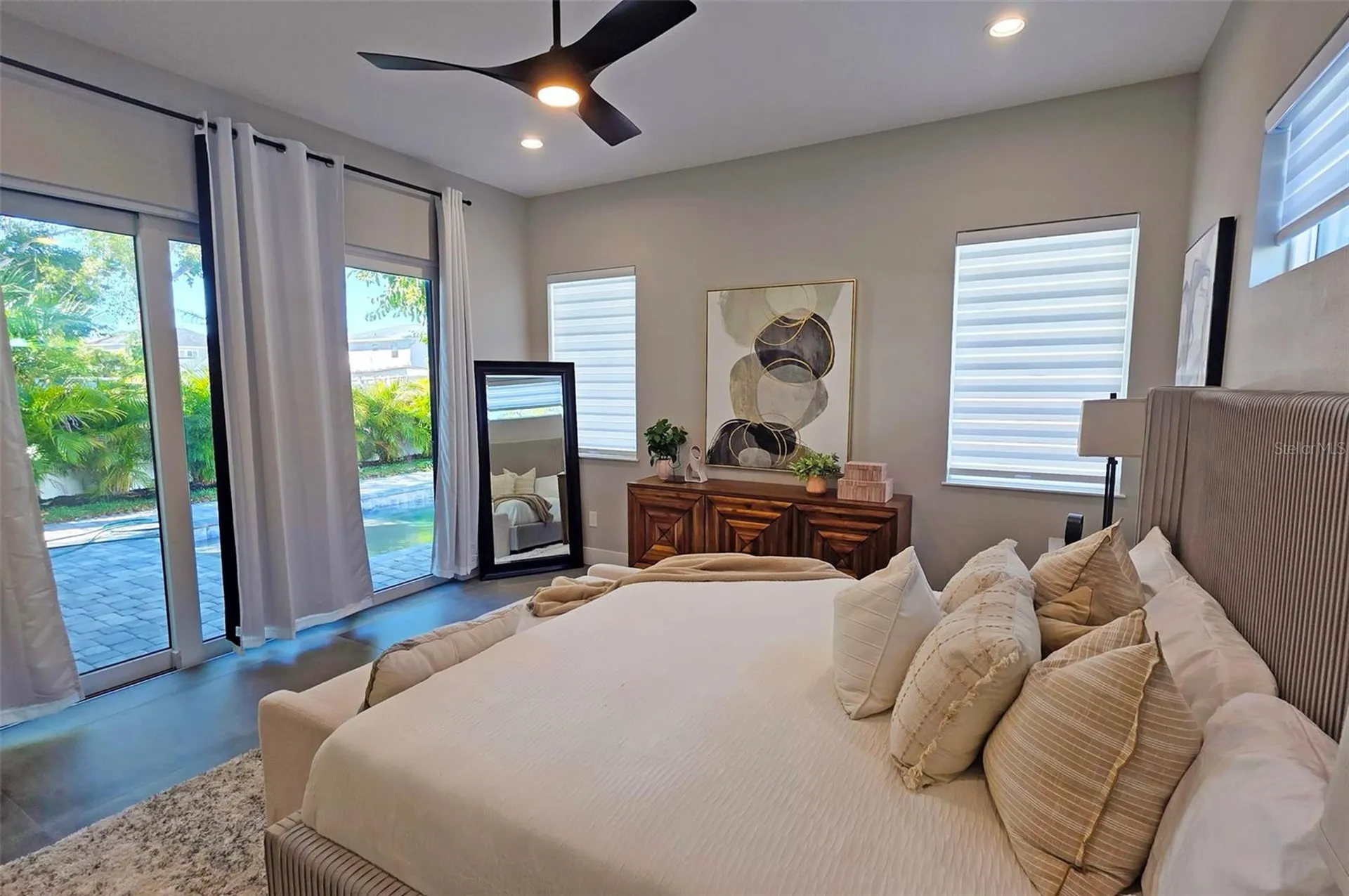 2475 Bay Street Sarasota FL 34237