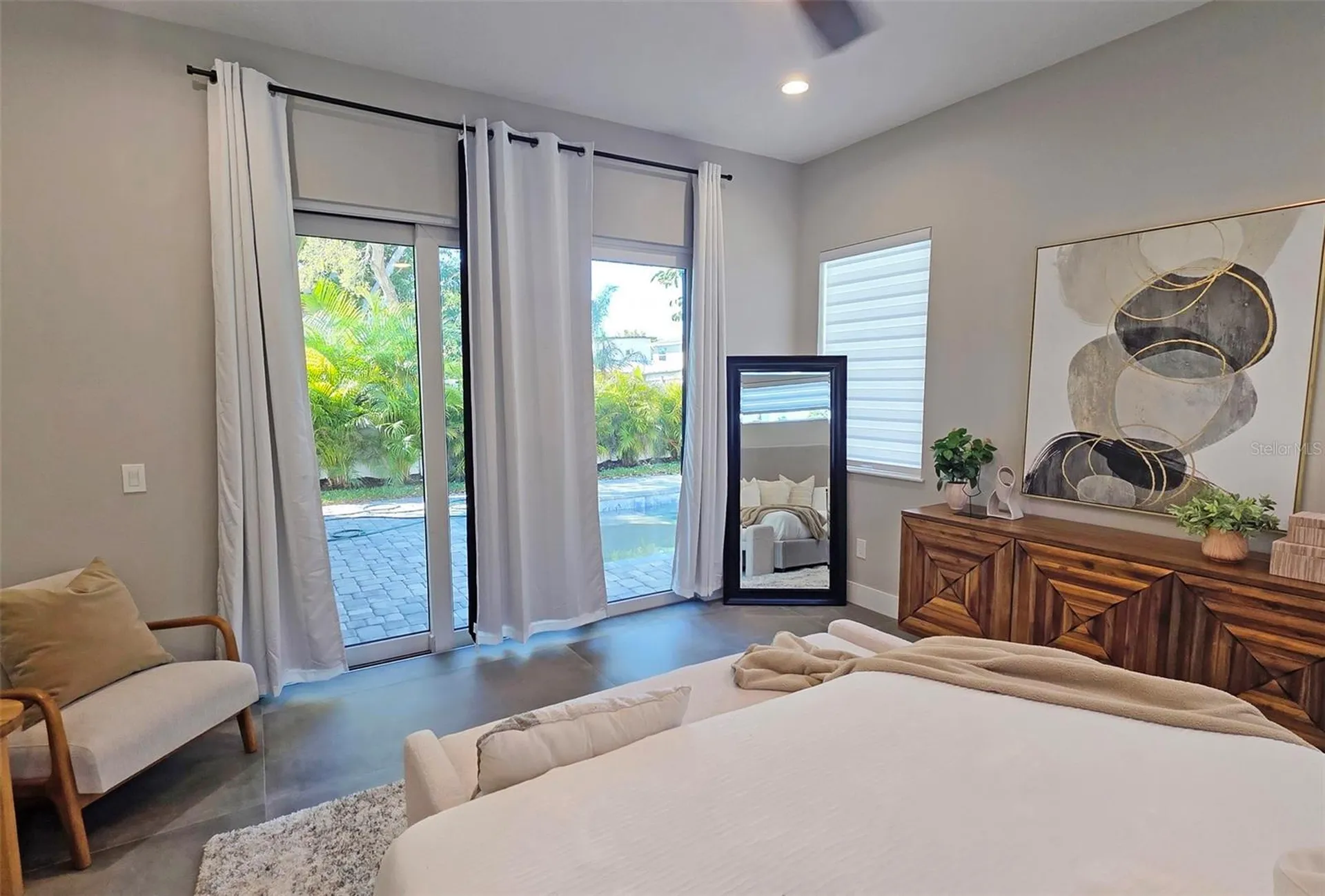 2475 Bay Street Sarasota FL 34237