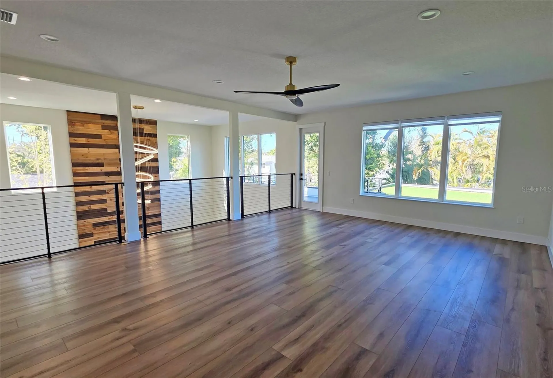 2475 Bay Street Sarasota FL 34237