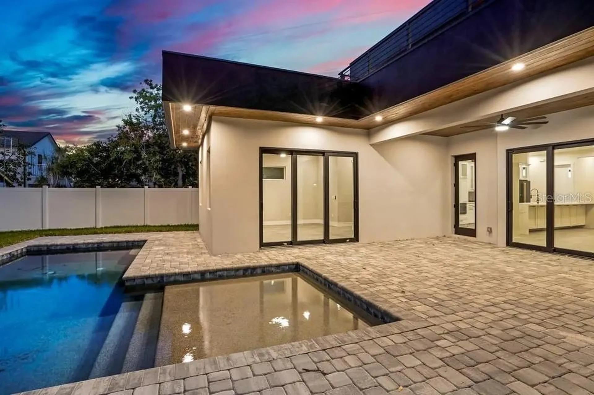 2475 Bay Street Sarasota FL 34237