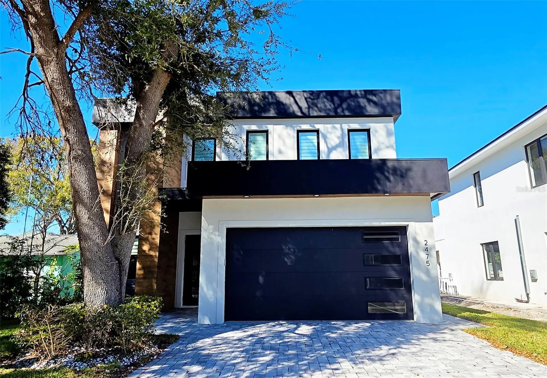 2475 Bay Street Sarasota FL 34237