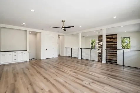 2475 Bay Street Sarasota FL 34237