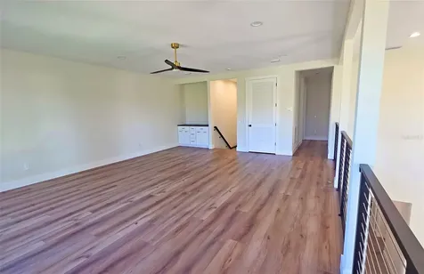 2475 Bay Street Sarasota FL 34237