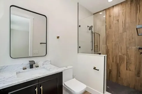 2475 Bay Street Sarasota FL 34237