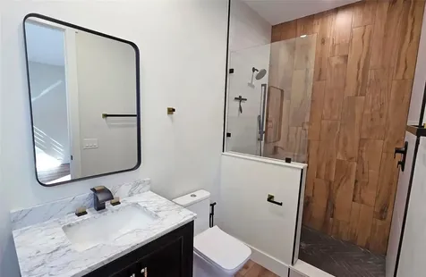 2475 Bay Street Sarasota FL 34237