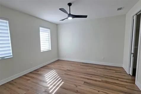 2475 Bay Street Sarasota FL 34237