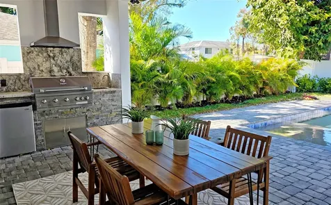 2475 Bay Street Sarasota FL 34237