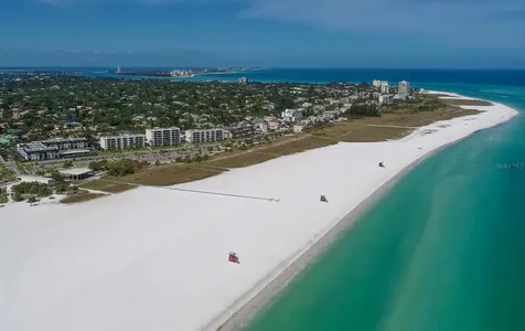2475 Bay Street Sarasota FL 34237