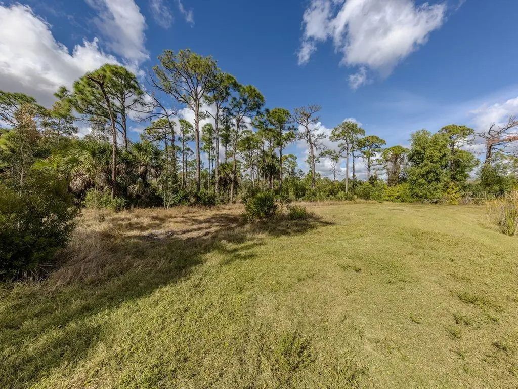 9008 Falcon Court Venice FL 34293