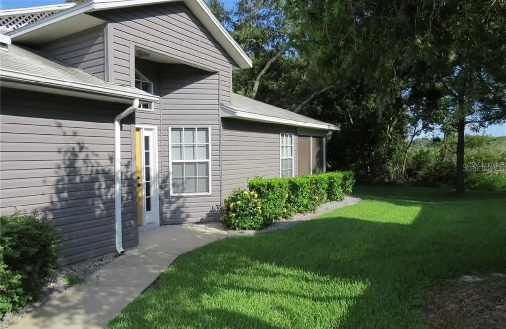 26707 Cash Court Leesburg FL 34748