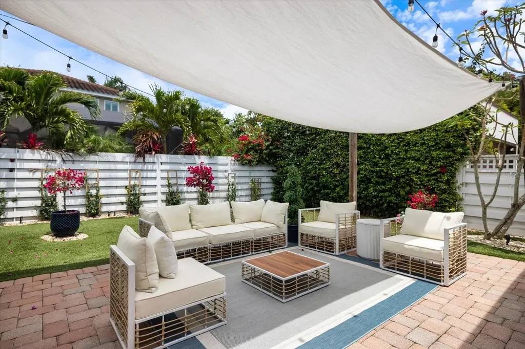 1841 Datura Street Sarasota FL 34239