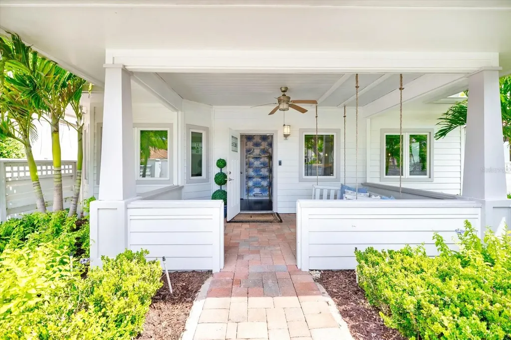 1841 Datura Street Sarasota FL 34239