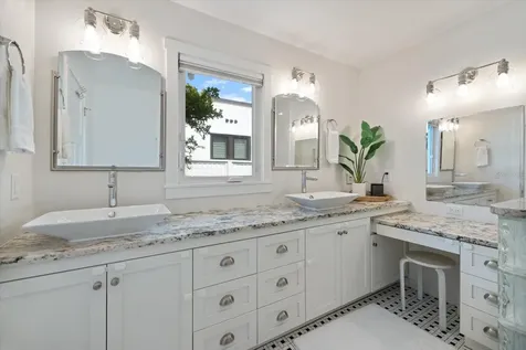 1841 Datura Street Sarasota FL 34239