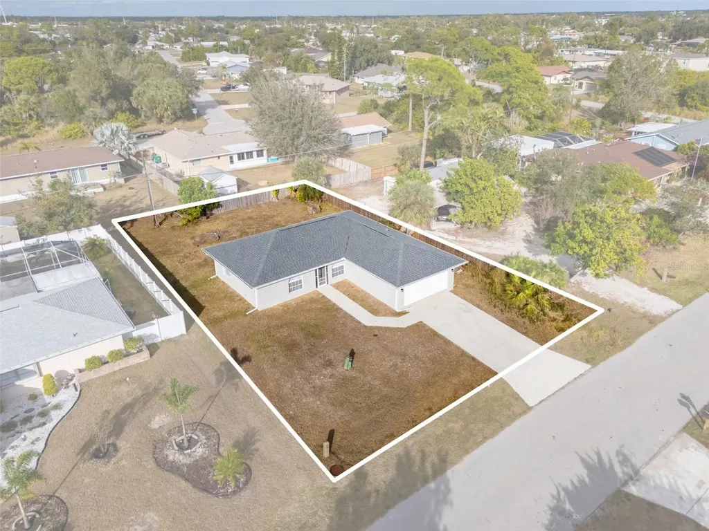 520 Meridan Avenue NW Port Charlotte FL 33952