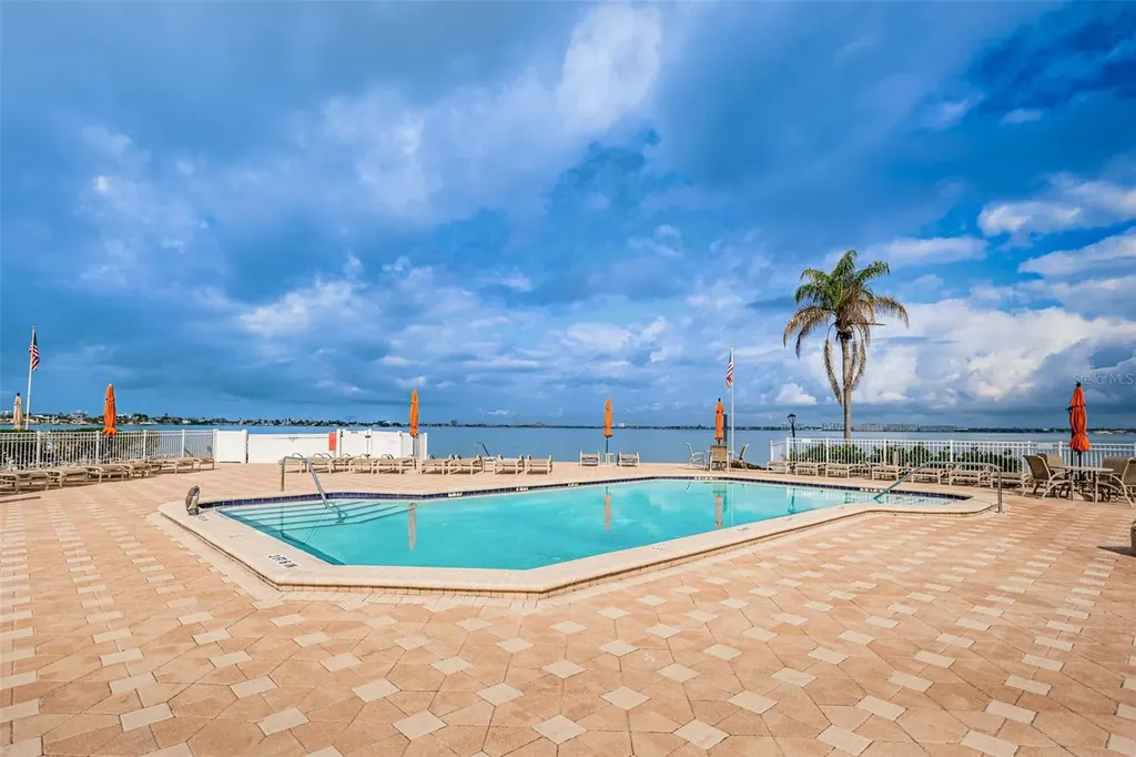 6210 Sun Boulevard St Petersburg FL 33715
