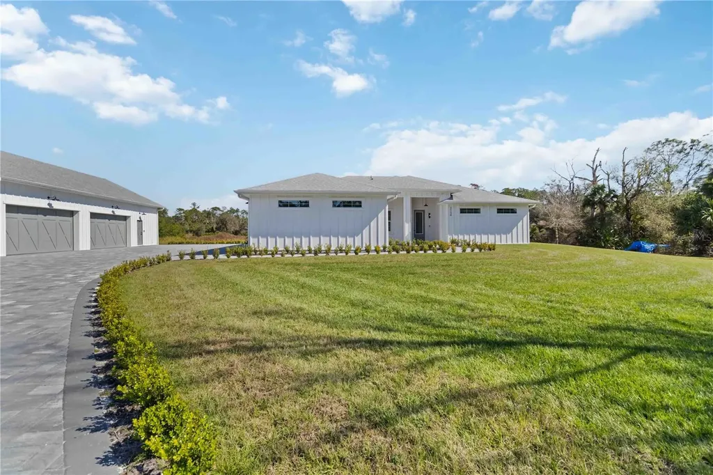 2154 Azure Road North Port FL 34286
