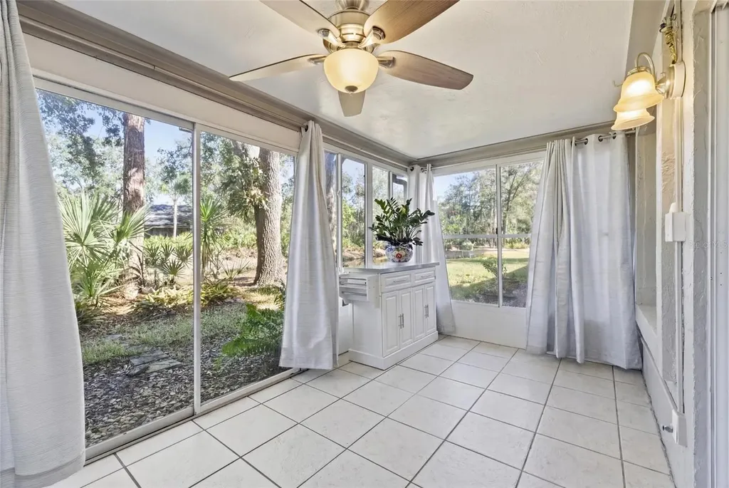 475 Woods Landing Trail Oldsmar FL 34677