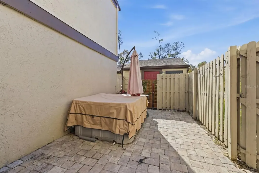 475 Woods Landing Trail Oldsmar FL 34677