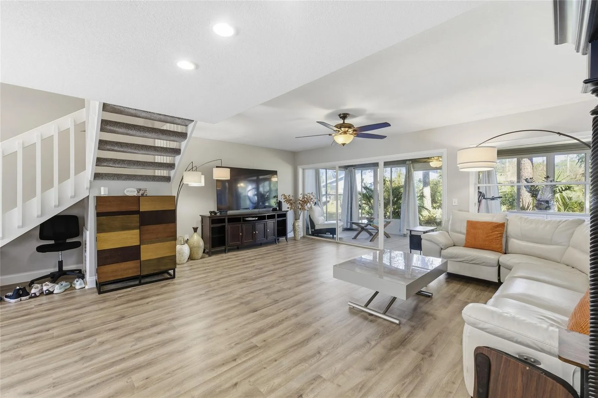 475 Woods Landing Trail Oldsmar FL 34677