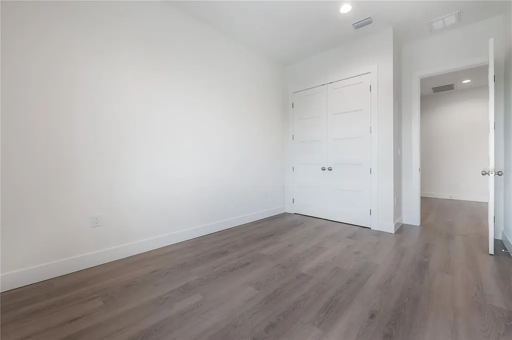 5530 N 9th Street Tampa FL 33604