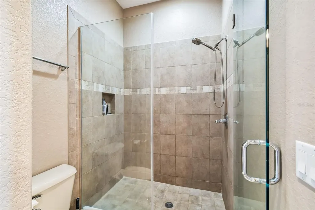 6031 Bowen Daniel Drive Tampa FL 33616