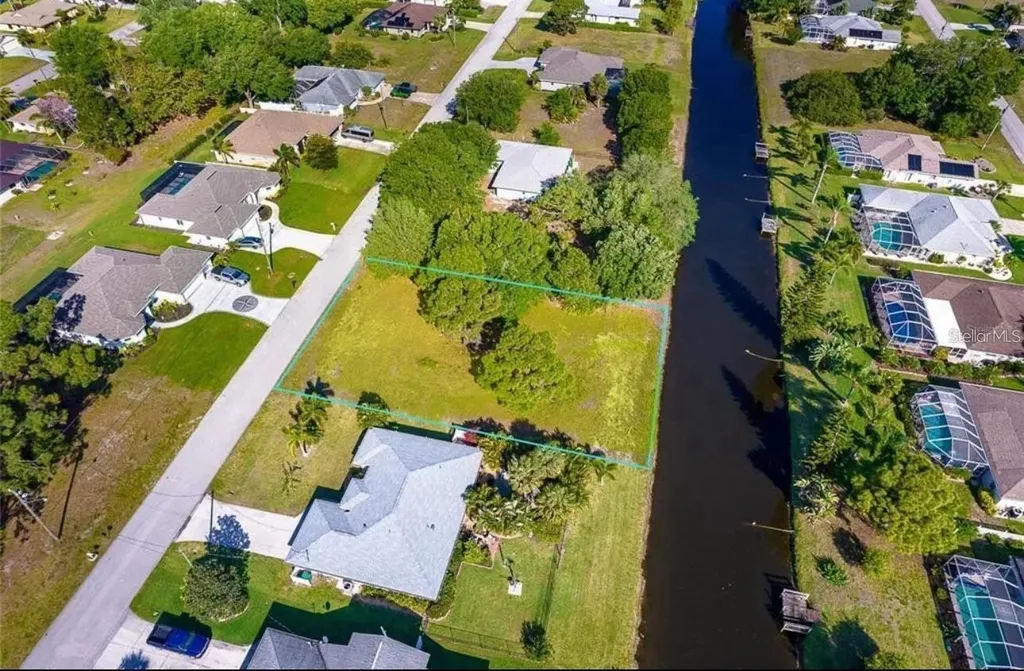 74 Mariner Lane Rotonda West FL 33947