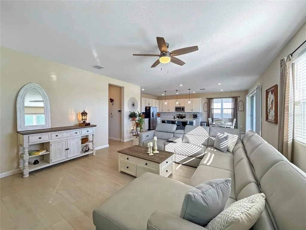 2966 Sharp Road Kissimmee FL 34744