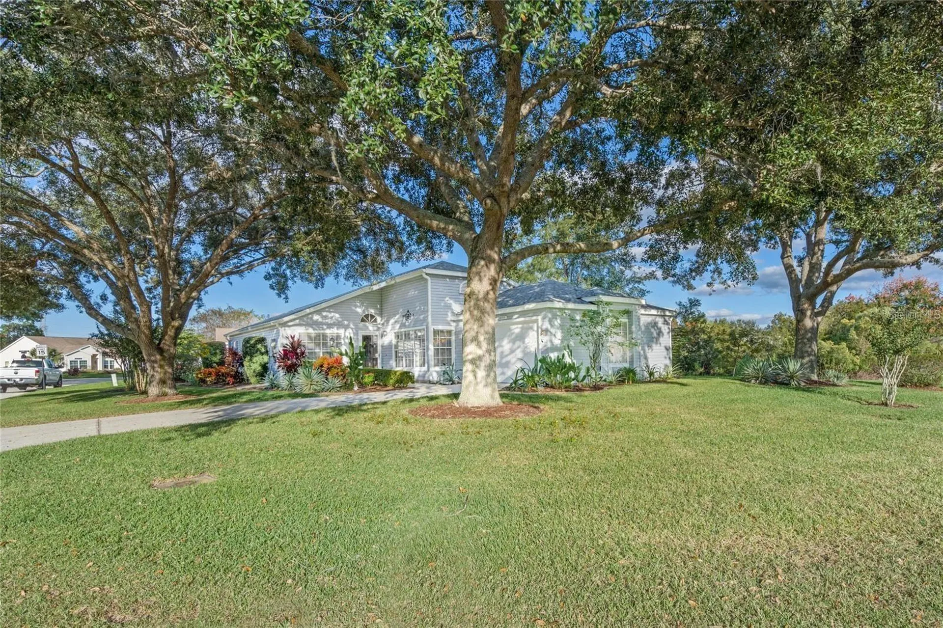 25300 Hibiscus Street Leesburg FL 34748