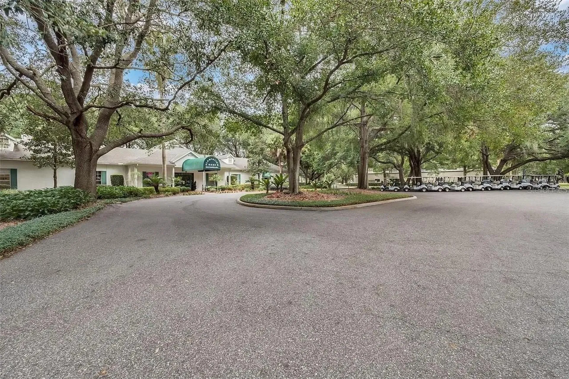 25300 Hibiscus Street Leesburg FL 34748