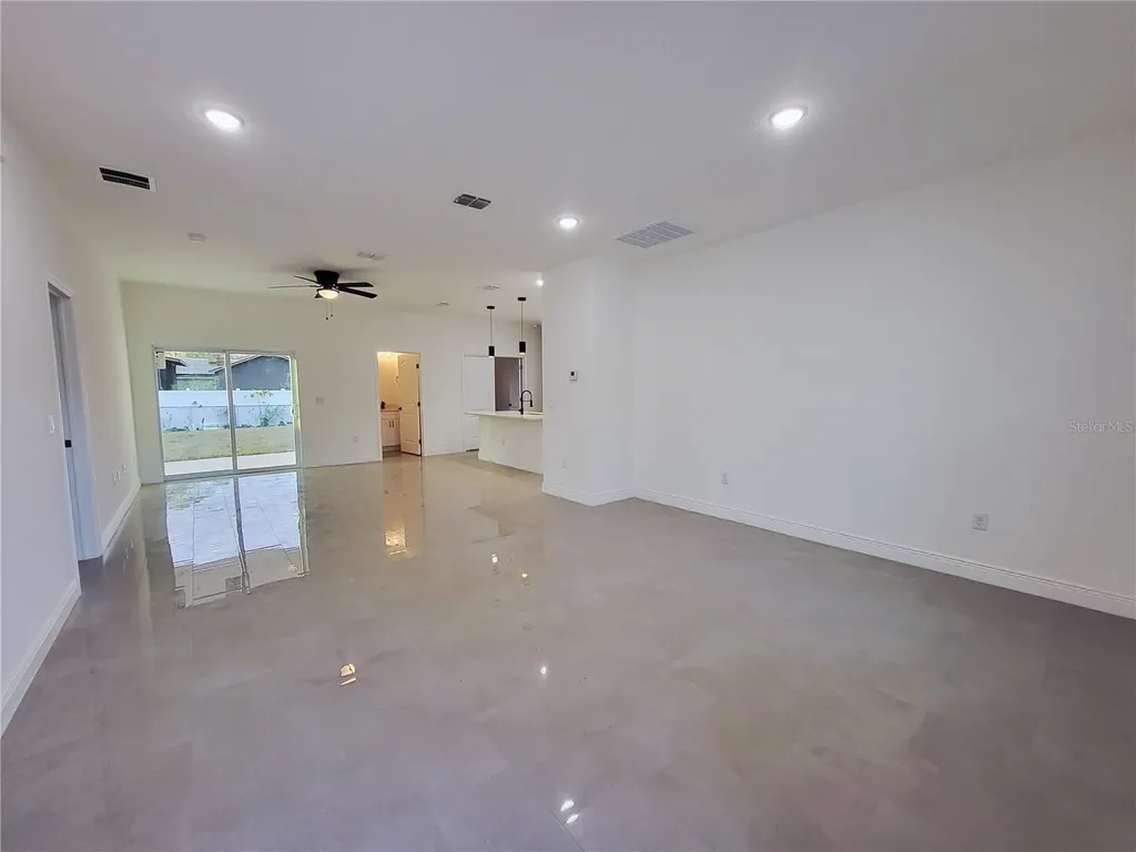 1620 Welland Street SE Palm Bay FL 32909