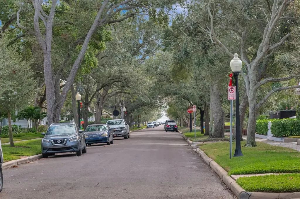 713 S Delaware Avenue Tampa FL 33606