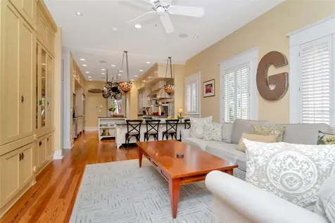 713 S Delaware Avenue Tampa FL 33606
