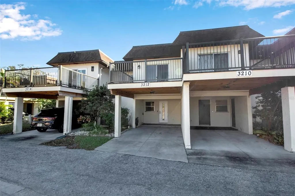 3212 Ramblewood Drive N Sarasota FL 34237