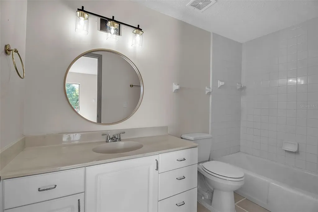 3212 Ramblewood Drive N Sarasota FL 34237