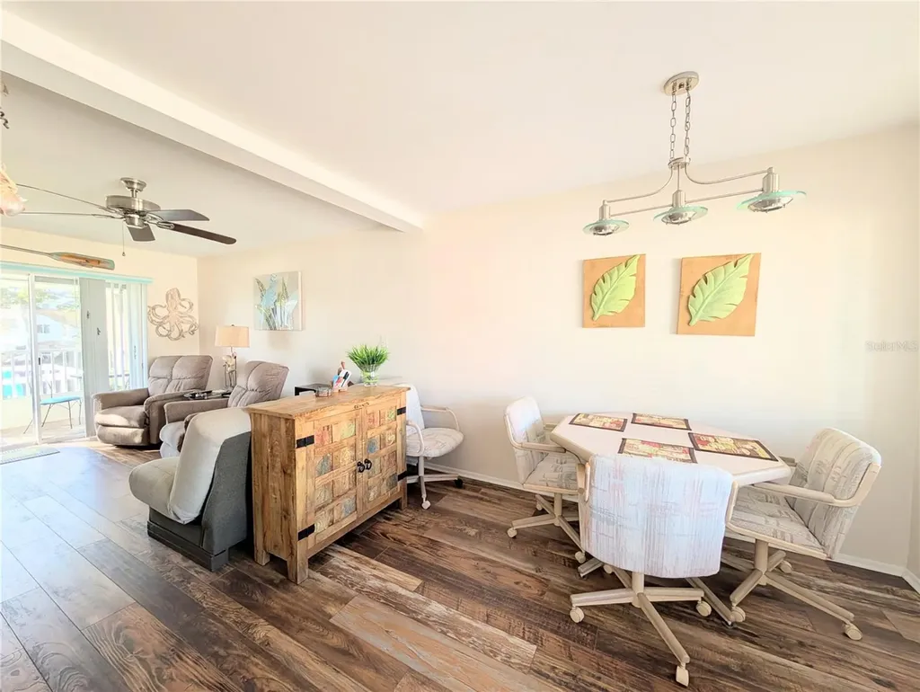 2328 Canal Drive Bradenton FL 34207