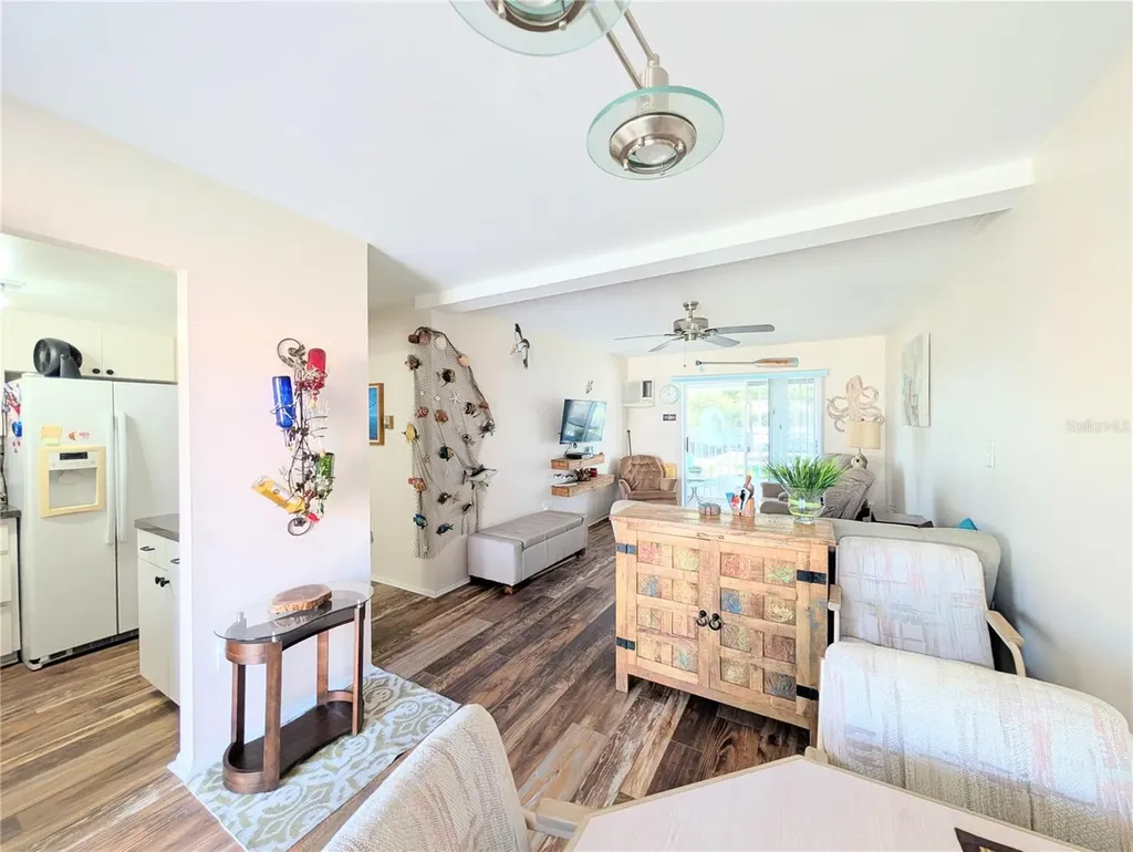 2328 Canal Drive Bradenton FL 34207