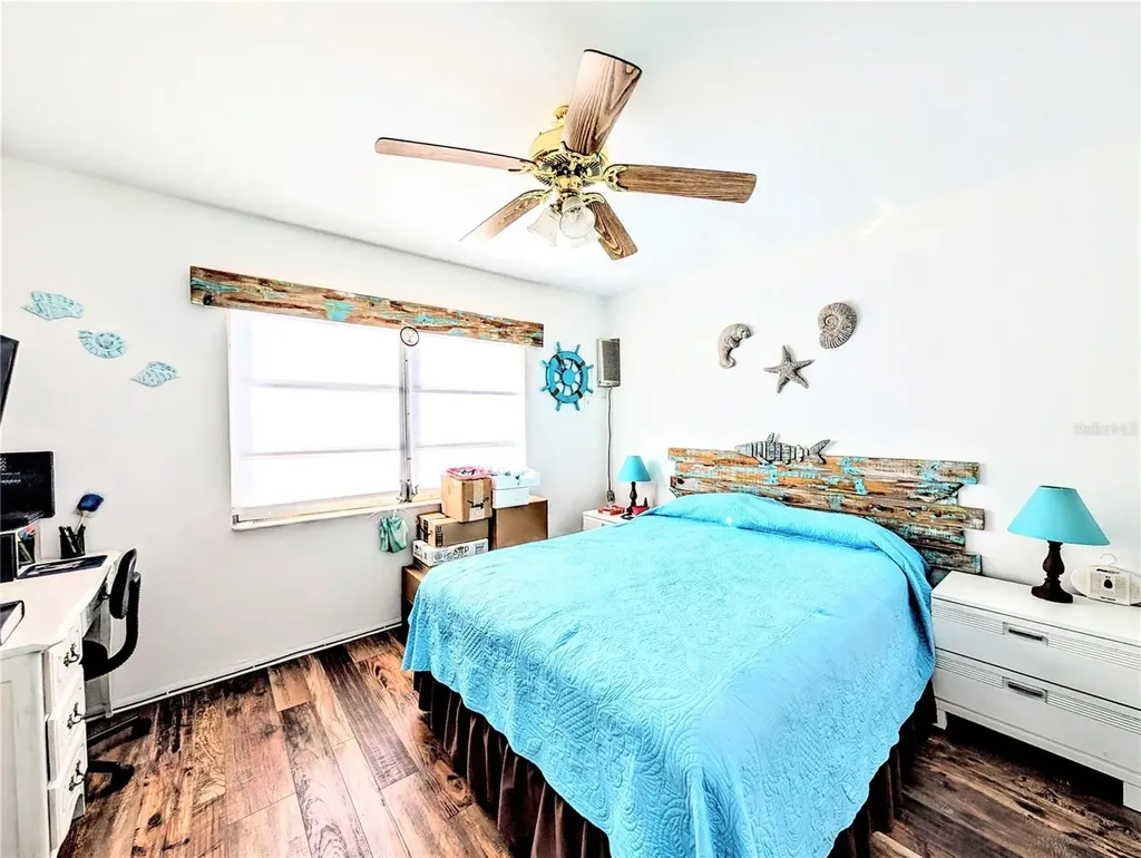 2328 Canal Drive Bradenton FL 34207