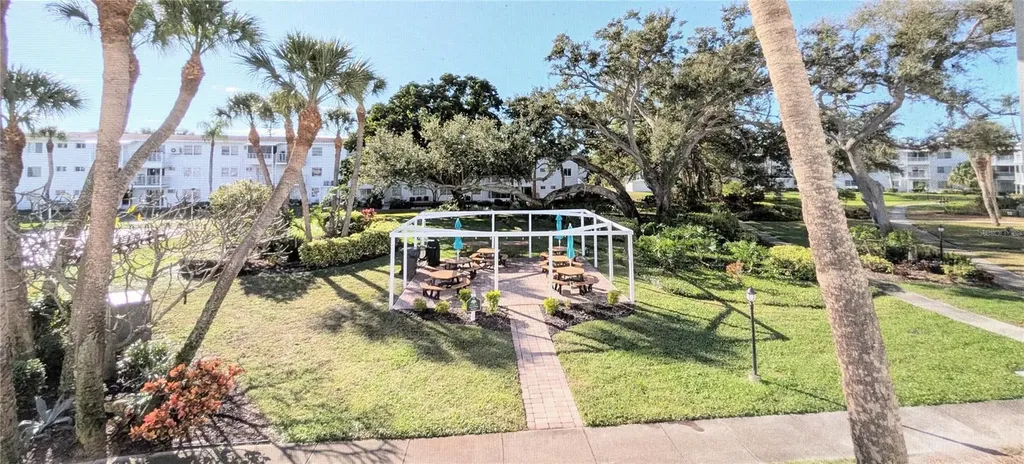 2328 Canal Drive Bradenton FL 34207
