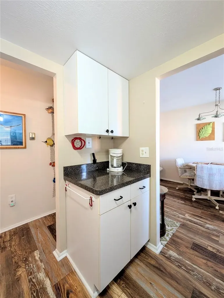 2328 Canal Drive Bradenton FL 34207