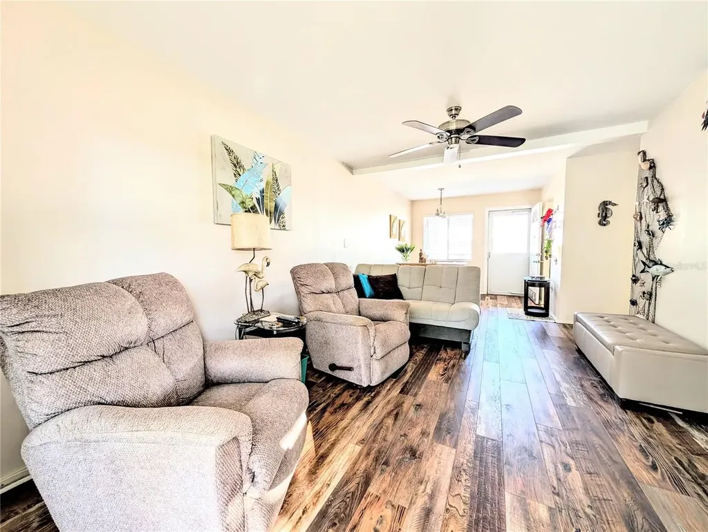 2328 Canal Drive Bradenton FL 34207