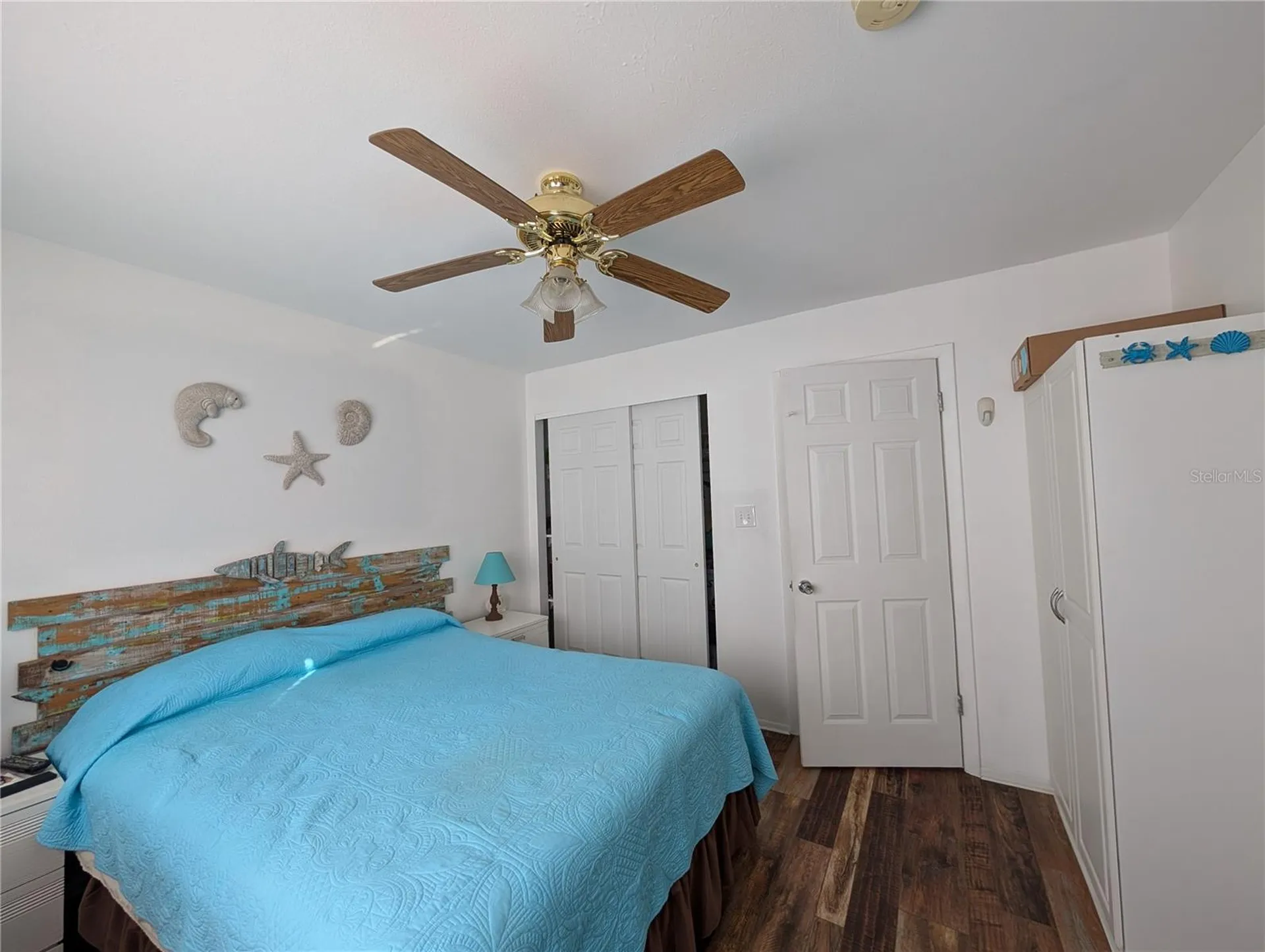 2328 Canal Drive Bradenton FL 34207