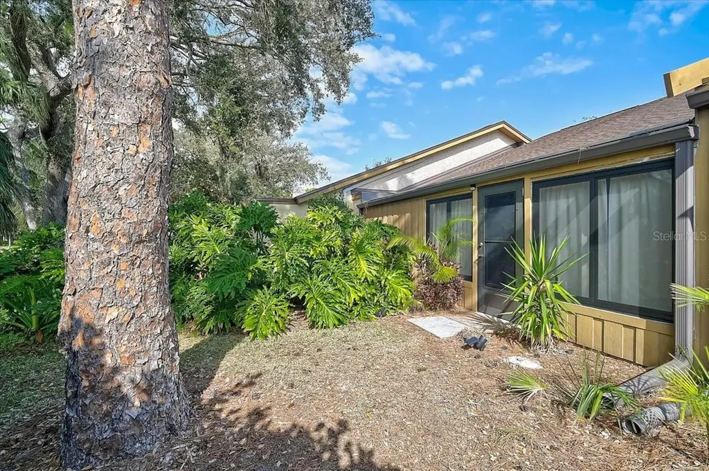 7623 4th Avenue W Bradenton FL 34209