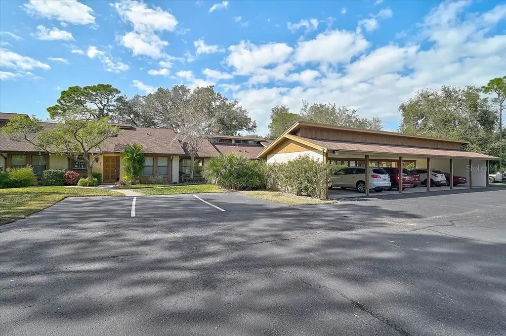 7623 4th Avenue W Bradenton FL 34209