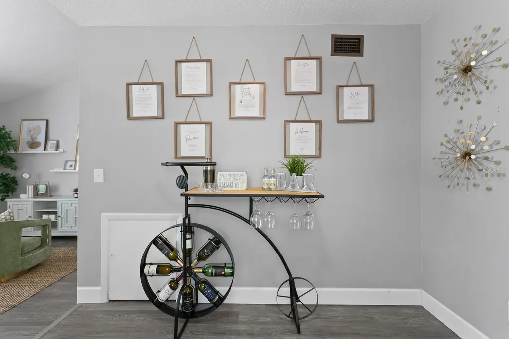 14009 Dominion Court Tampa FL 33613