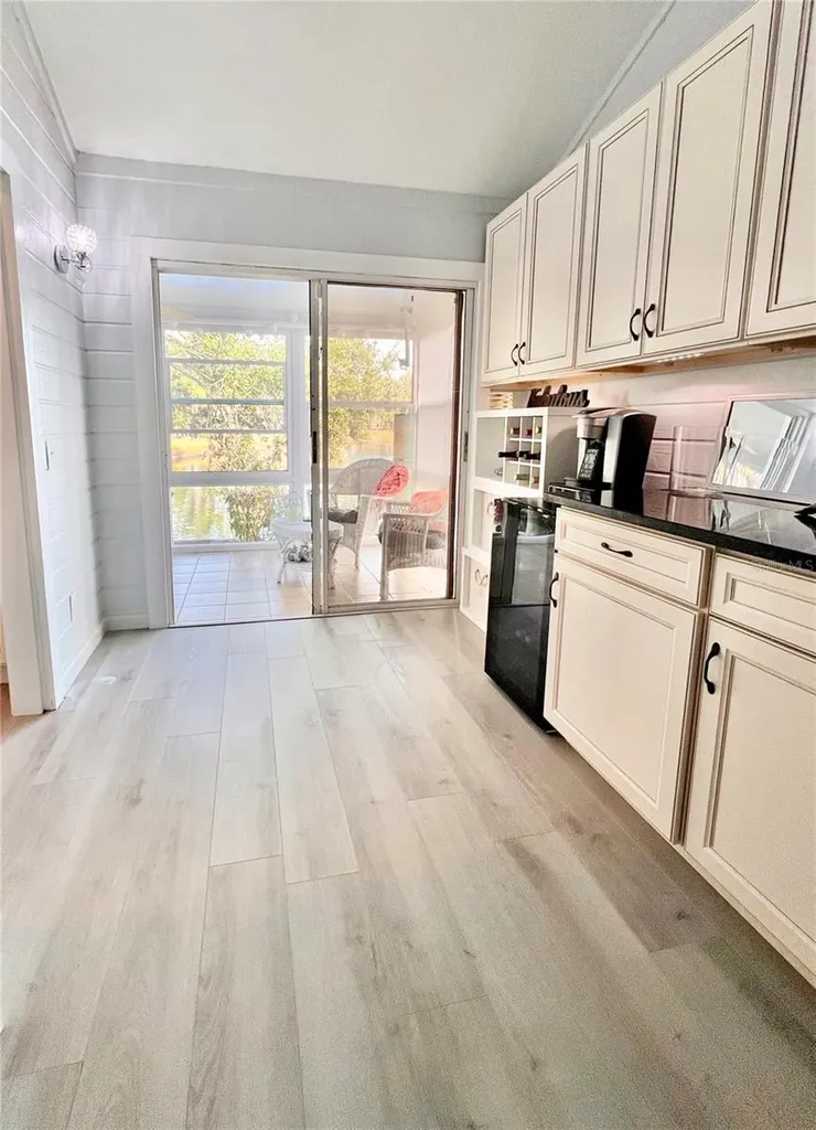 7801 Ontario Street Circle Sarasota FL 34243